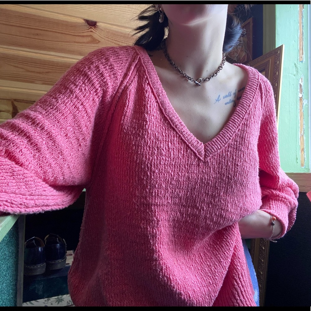 Beautiful pink Free People knit v neck sweater!